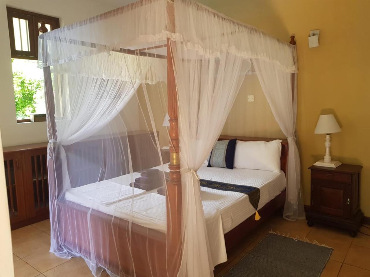 Villa Tara Hikkaduwa Extérieur photo