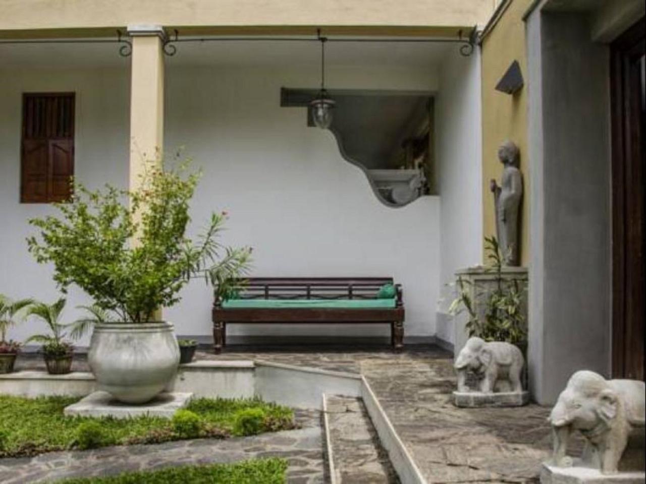 Villa Tara Hikkaduwa Extérieur photo