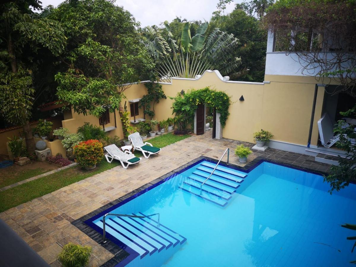Villa Tara Hikkaduwa Extérieur photo